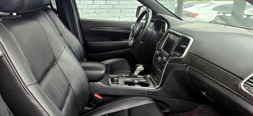 used 2018 Jeep Grand Cherokee car, priced at $18,395