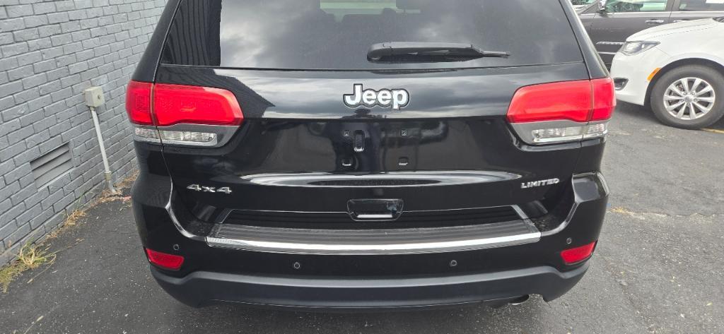 used 2018 Jeep Grand Cherokee car, priced at $19,795