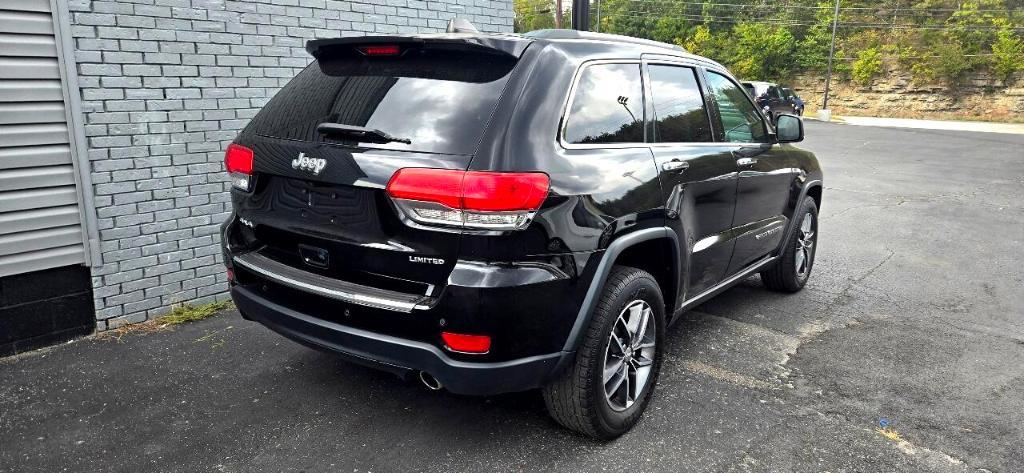 used 2018 Jeep Grand Cherokee car, priced at $18,395