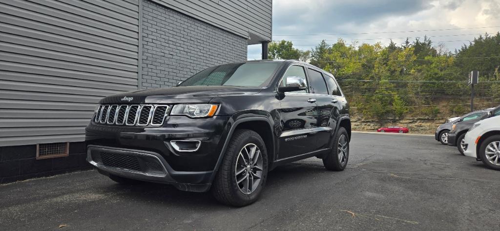 used 2018 Jeep Grand Cherokee car, priced at $19,795