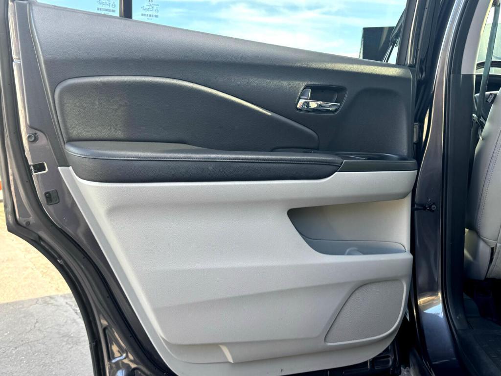 used 2017 Honda Pilot car, priced at $17,995