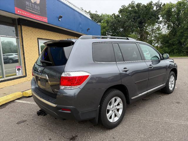used 2011 Toyota Highlander car, priced at $7,999