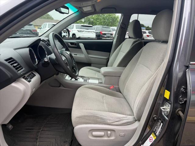 used 2011 Toyota Highlander car, priced at $7,999