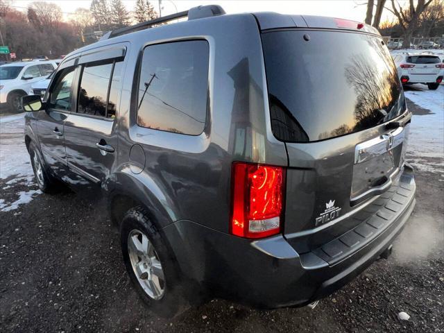 used 2011 Honda Pilot car, priced at $10,500