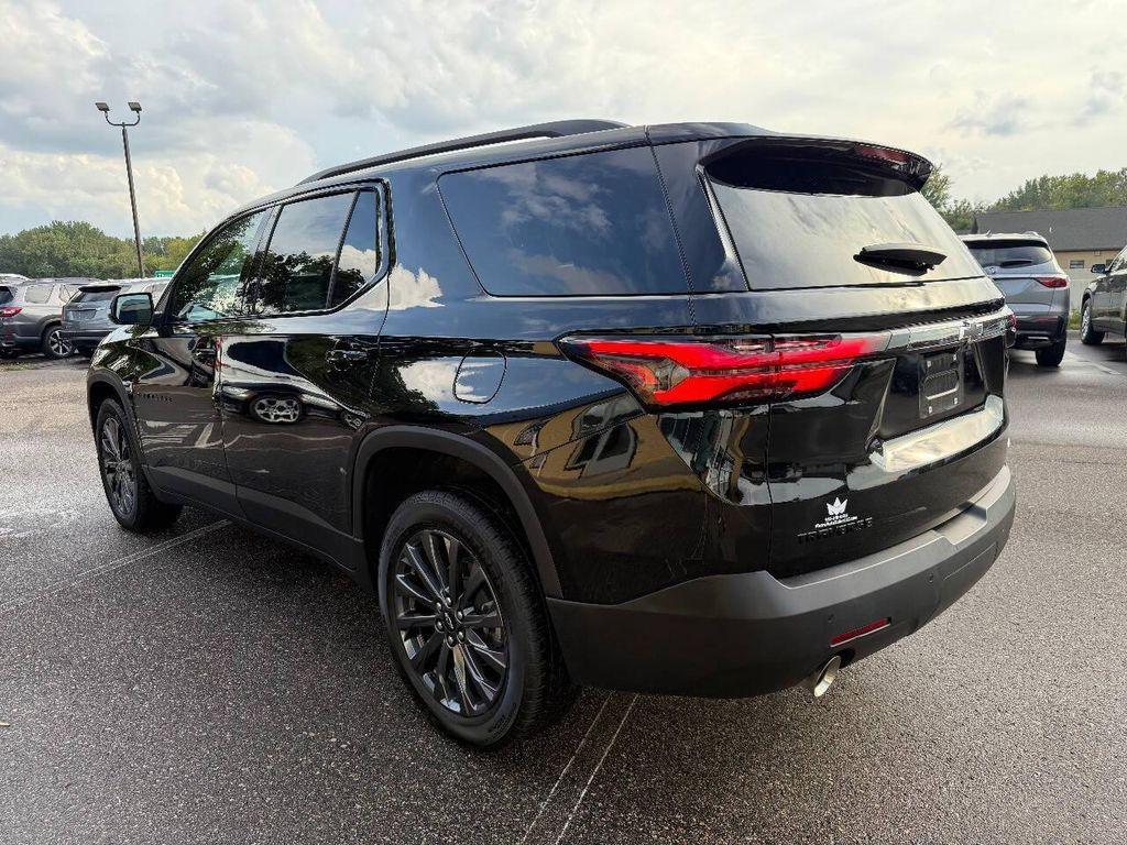 used 2022 Chevrolet Traverse car, priced at $24,999