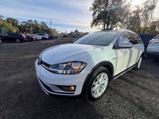 used 2019 Volkswagen Golf Alltrack car, priced at $19,999