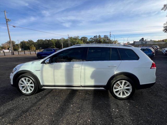 used 2019 Volkswagen Golf Alltrack car, priced at $19,999