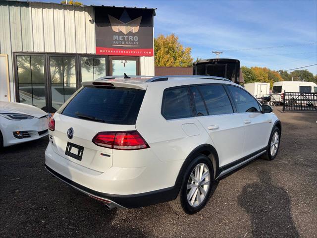 used 2019 Volkswagen Golf Alltrack car, priced at $19,999