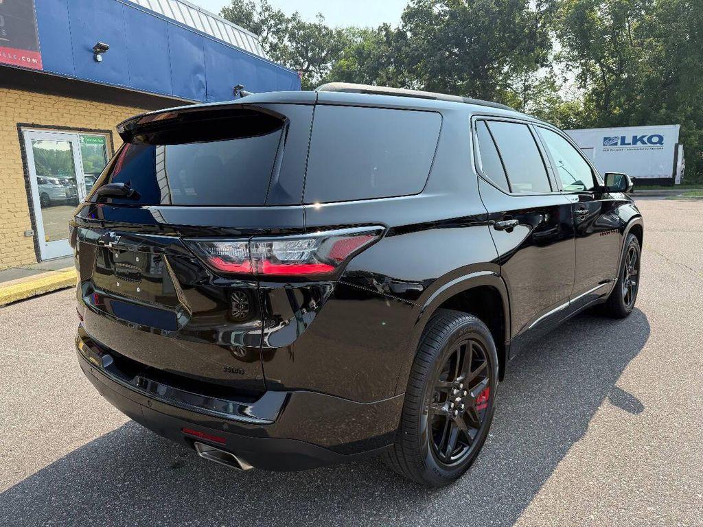 used 2021 Chevrolet Traverse car, priced at $24,999