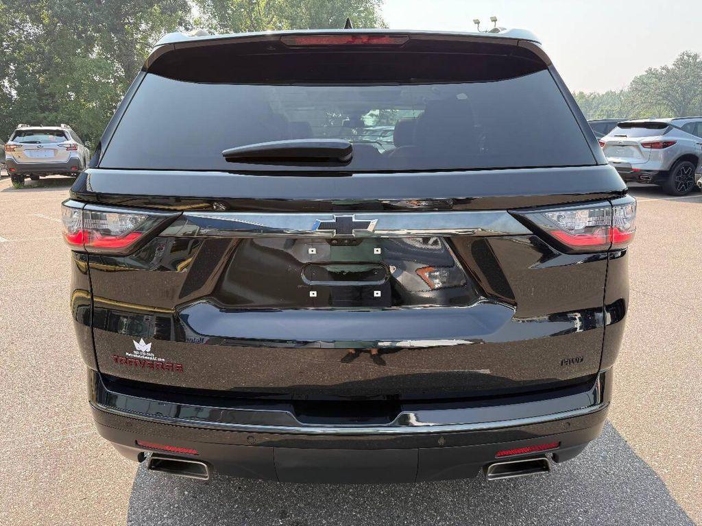 used 2021 Chevrolet Traverse car, priced at $24,999