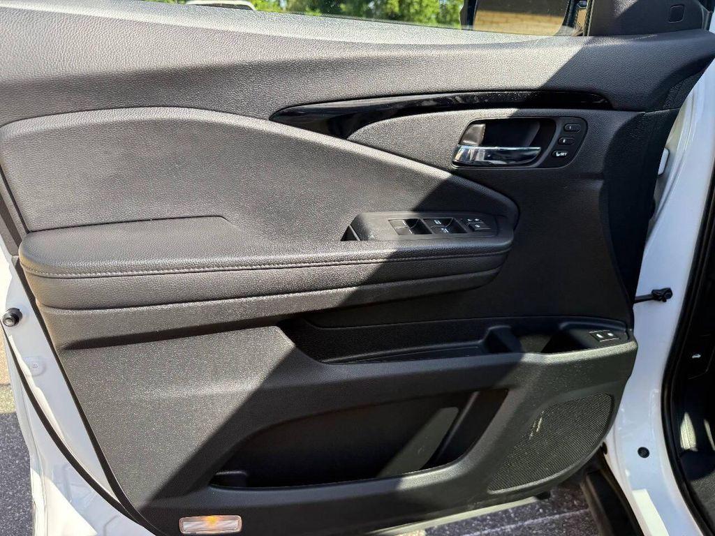 used 2021 Honda Pilot car, priced at $23,999