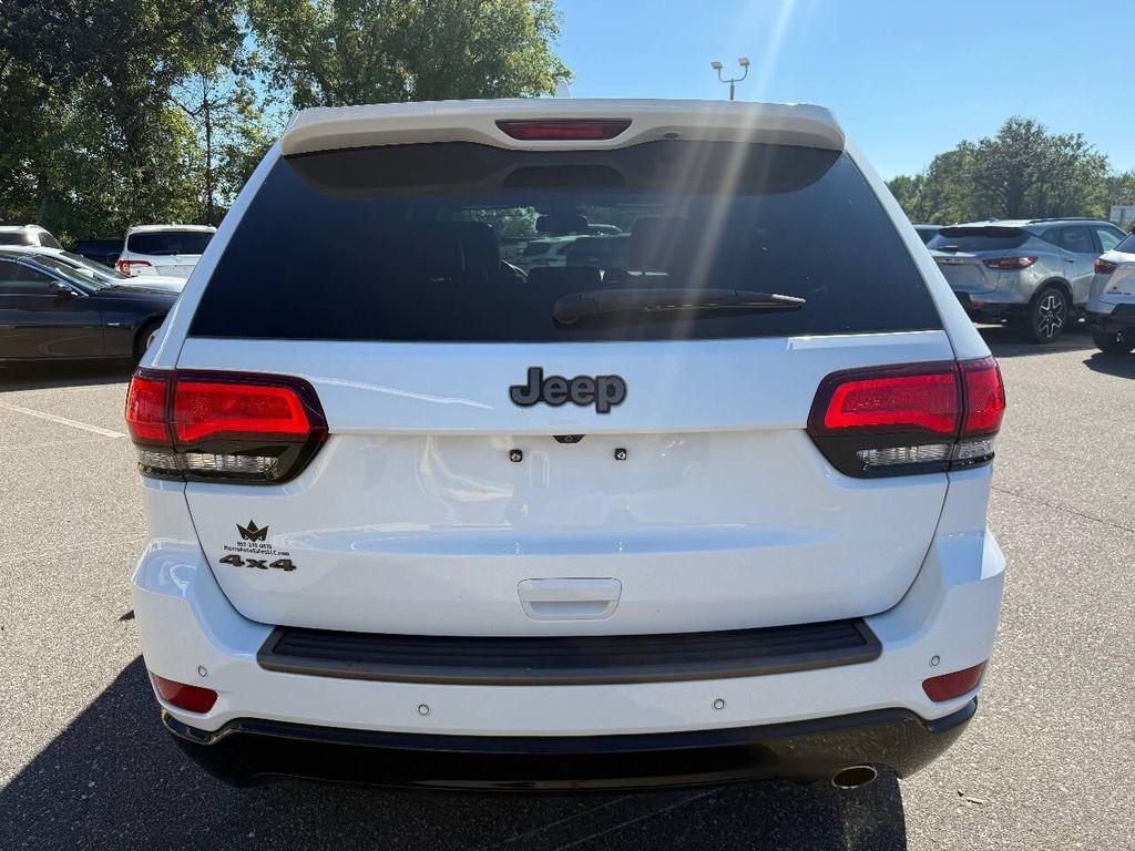 used 2016 Jeep Grand Cherokee car, priced at $13,500