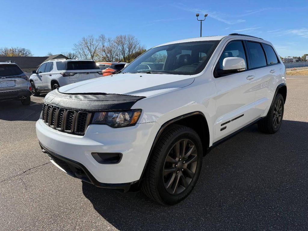 used 2016 Jeep Grand Cherokee car, priced at $12,999