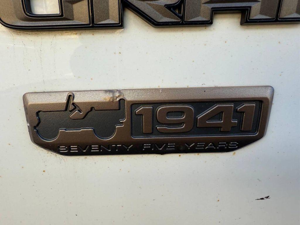 used 2016 Jeep Grand Cherokee car, priced at $12,999