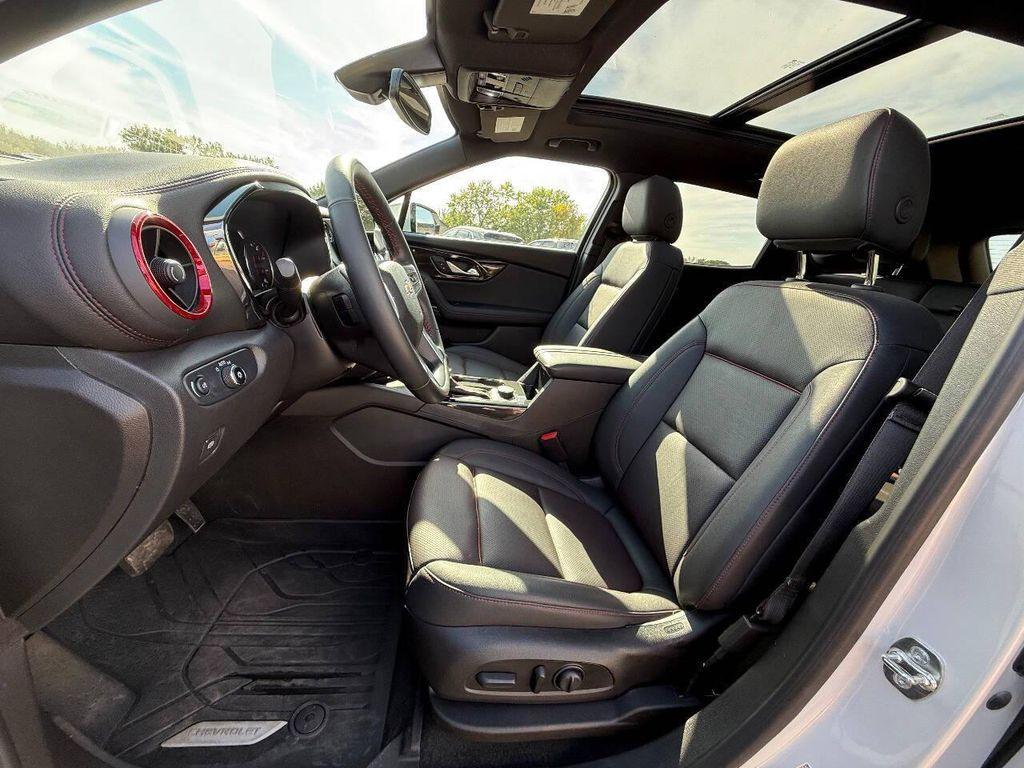 used 2025 Chevrolet Blazer car, priced at $29,999