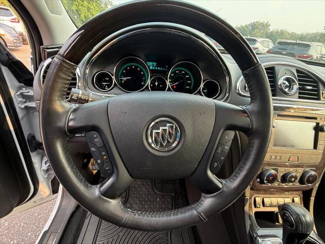 used 2016 Buick Enclave car, priced at $10,500