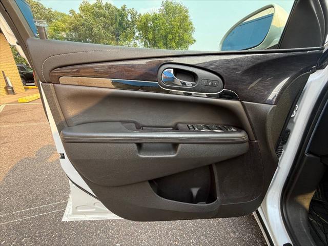used 2016 Buick Enclave car, priced at $10,500
