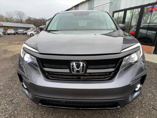 used 2022 Honda Pilot car, priced at $25,999