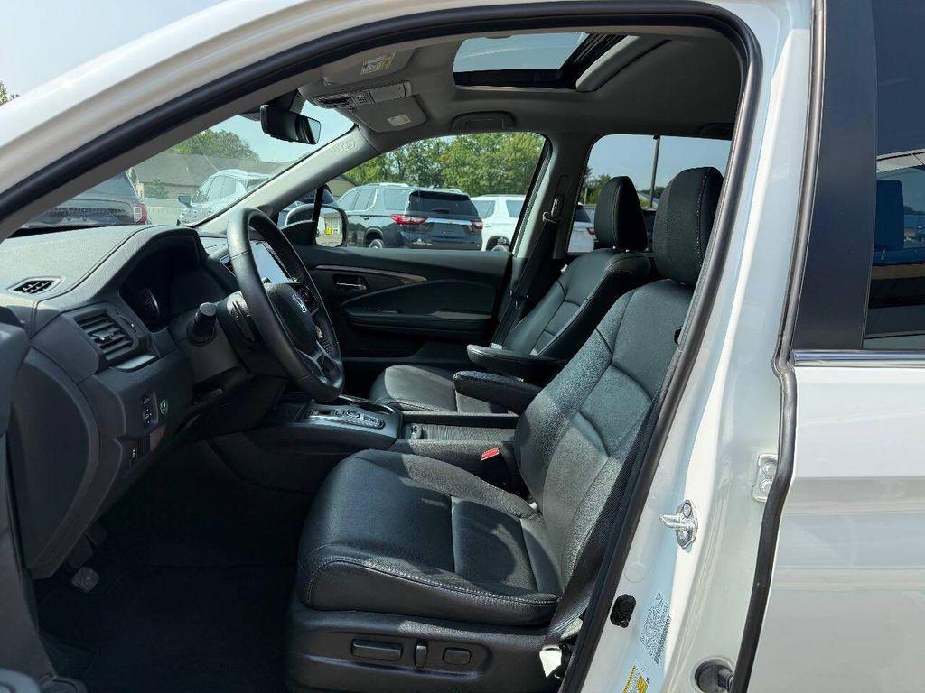 used 2022 Honda Pilot car, priced at $24,999