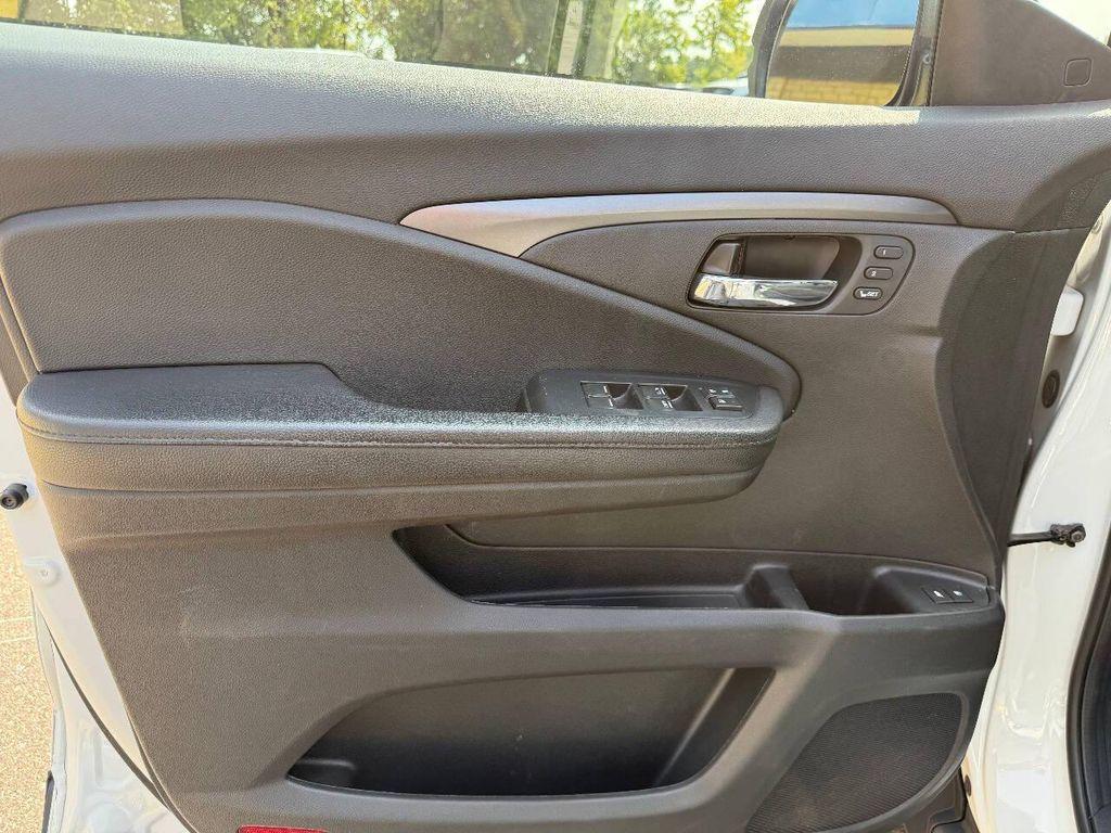 used 2022 Honda Pilot car, priced at $24,999