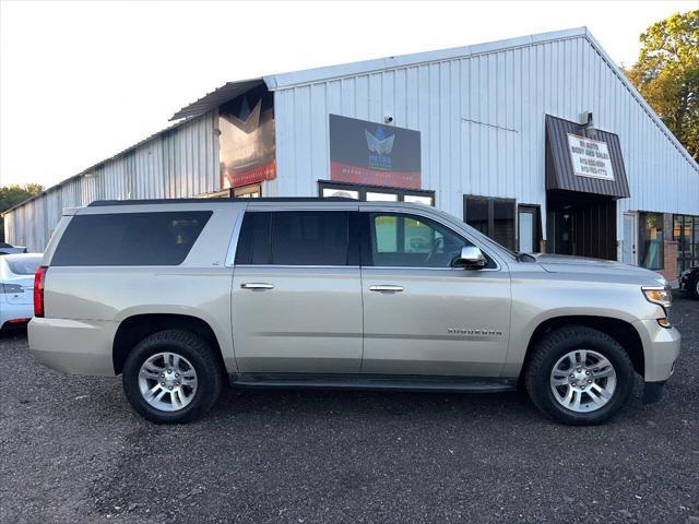 used 2015 Chevrolet Suburban car, priced at $20,999