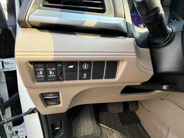 used 2022 Honda Odyssey car, priced at $25,999