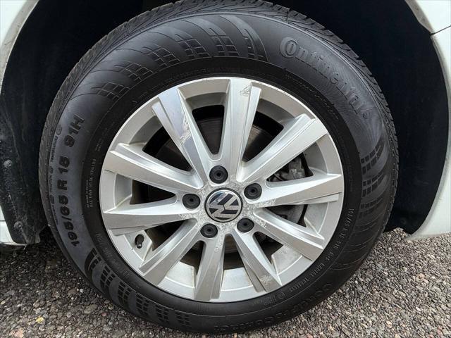 used 2014 Volkswagen Jetta Hybrid car, priced at $9,500