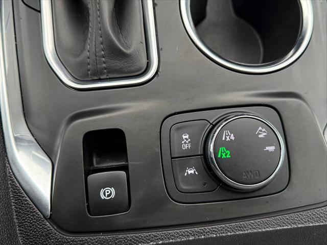 used 2021 Chevrolet Traverse car, priced at $24,999