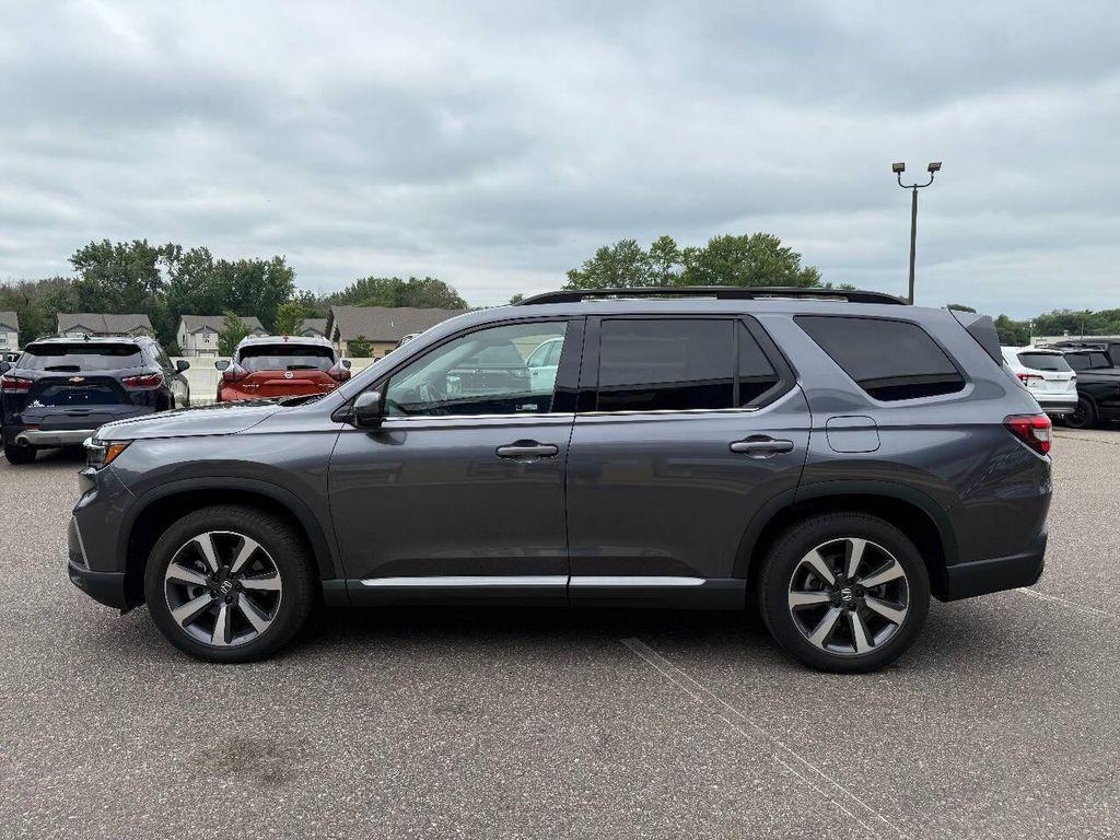 used 2024 Honda Pilot car, priced at $34,999