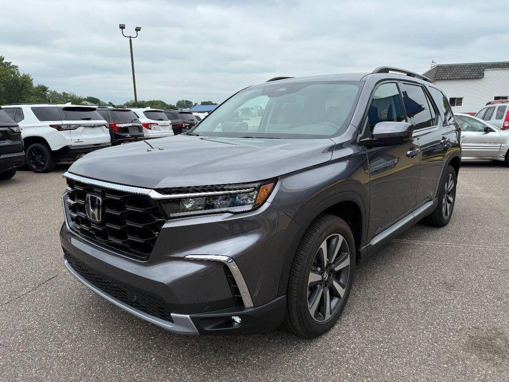 used 2024 Honda Pilot car, priced at $34,999