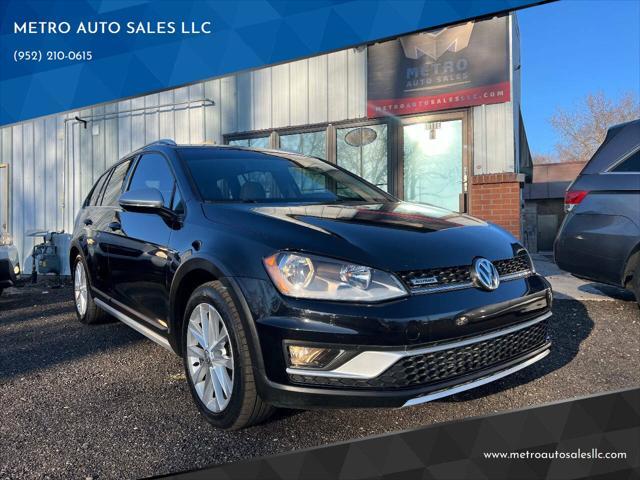 used 2017 Volkswagen Golf Alltrack car, priced at $16,999