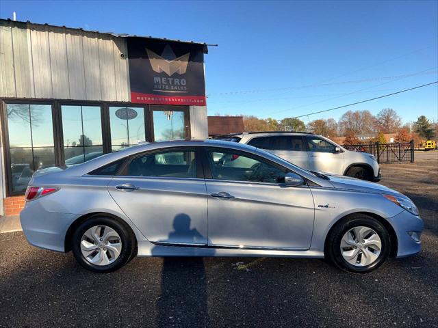 used 2015 Hyundai Sonata Hybrid car, priced at $10,999