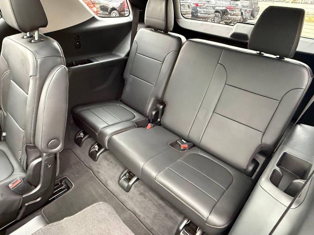 used 2020 Chevrolet Traverse car, priced at $22,999