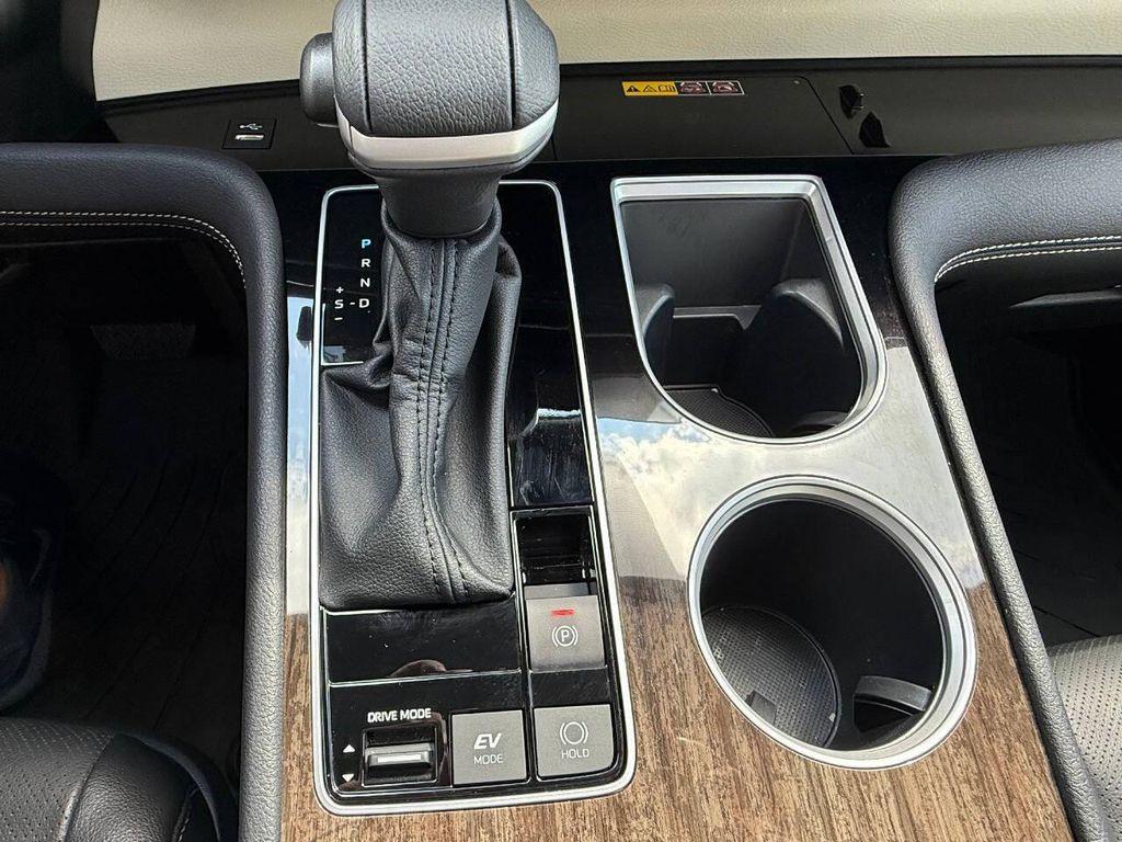 used 2025 Toyota Sienna car, priced at $47,500