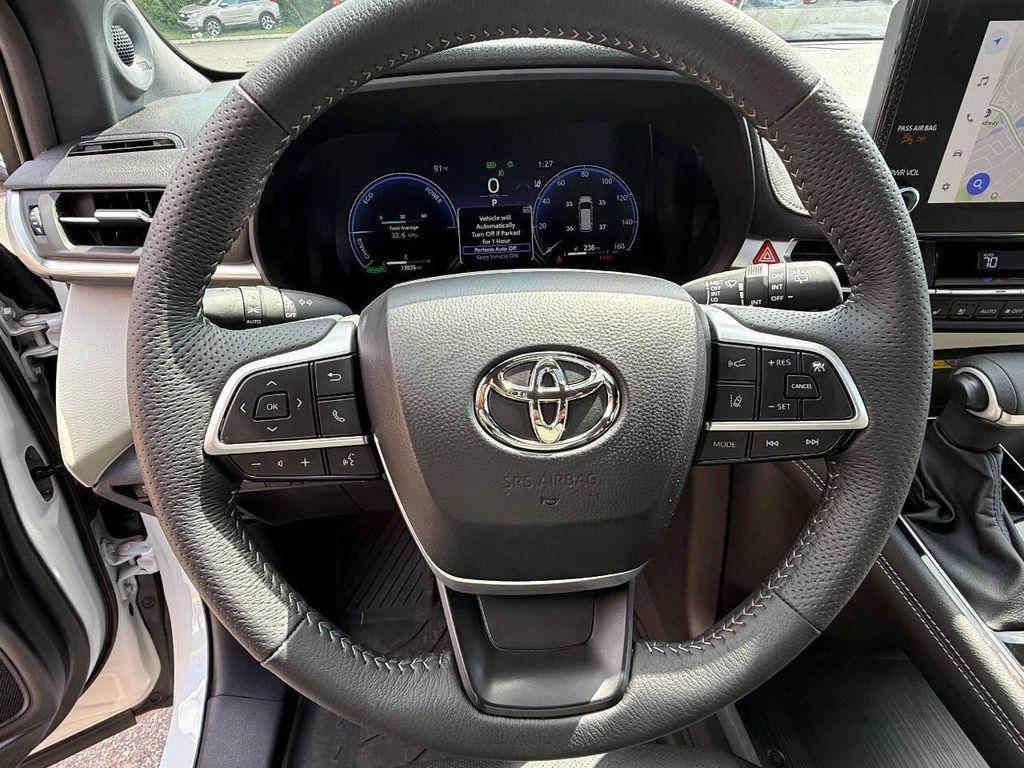 used 2025 Toyota Sienna car, priced at $47,500