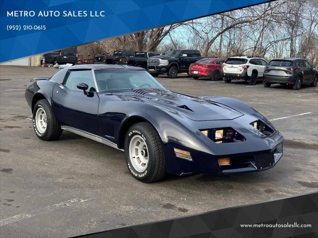 used 1977 Chevrolet Corvette car, priced at $9,500