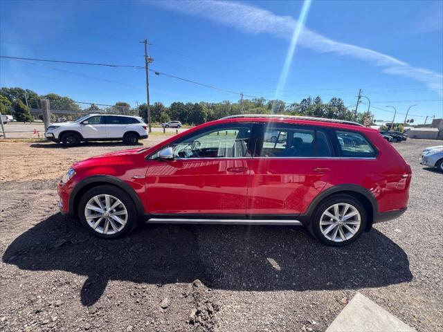 used 2017 Volkswagen Golf Alltrack car, priced at $16,999