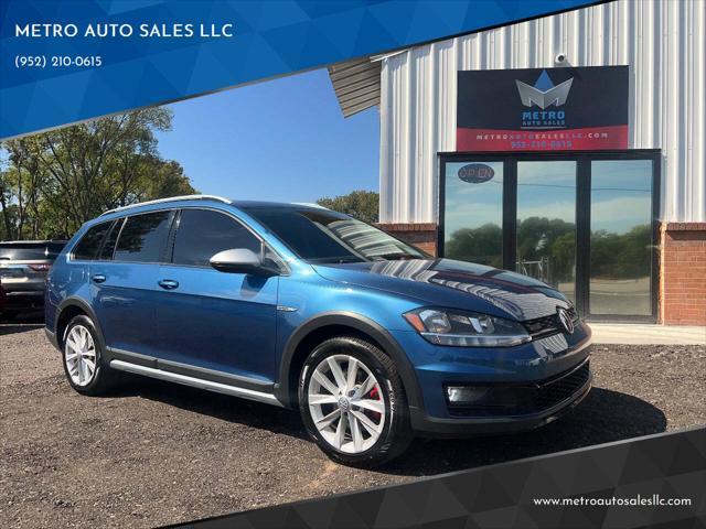 used 2019 Volkswagen Golf Alltrack car, priced at $16,999