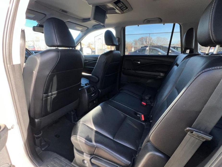 used 2017 Honda Pilot car, priced at $18,999