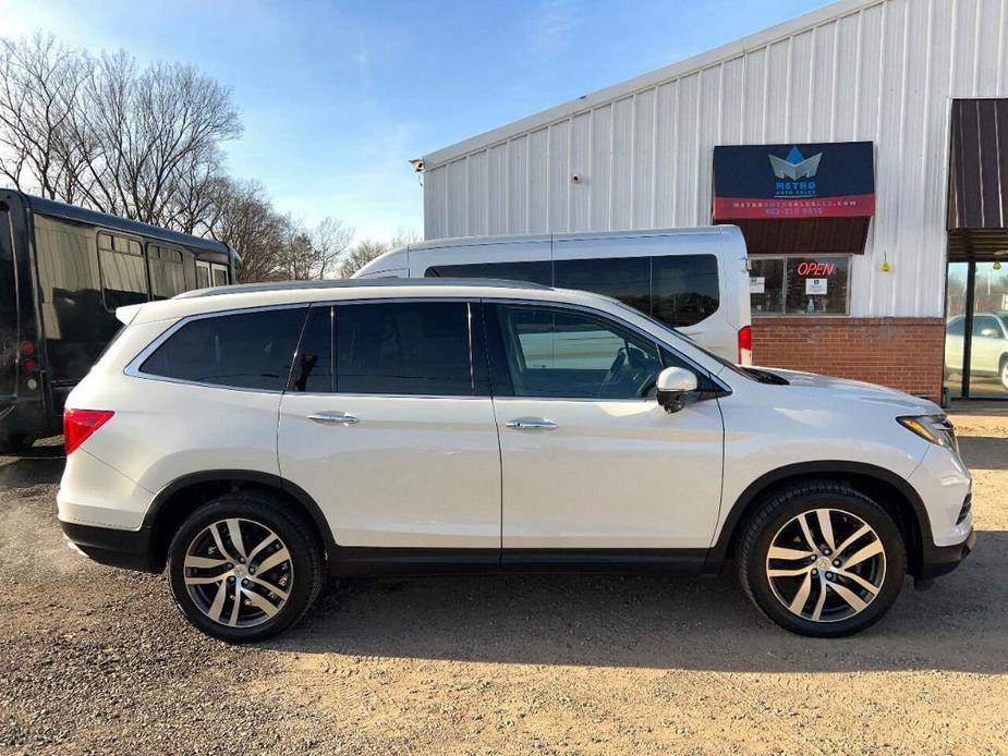 used 2017 Honda Pilot car, priced at $18,999