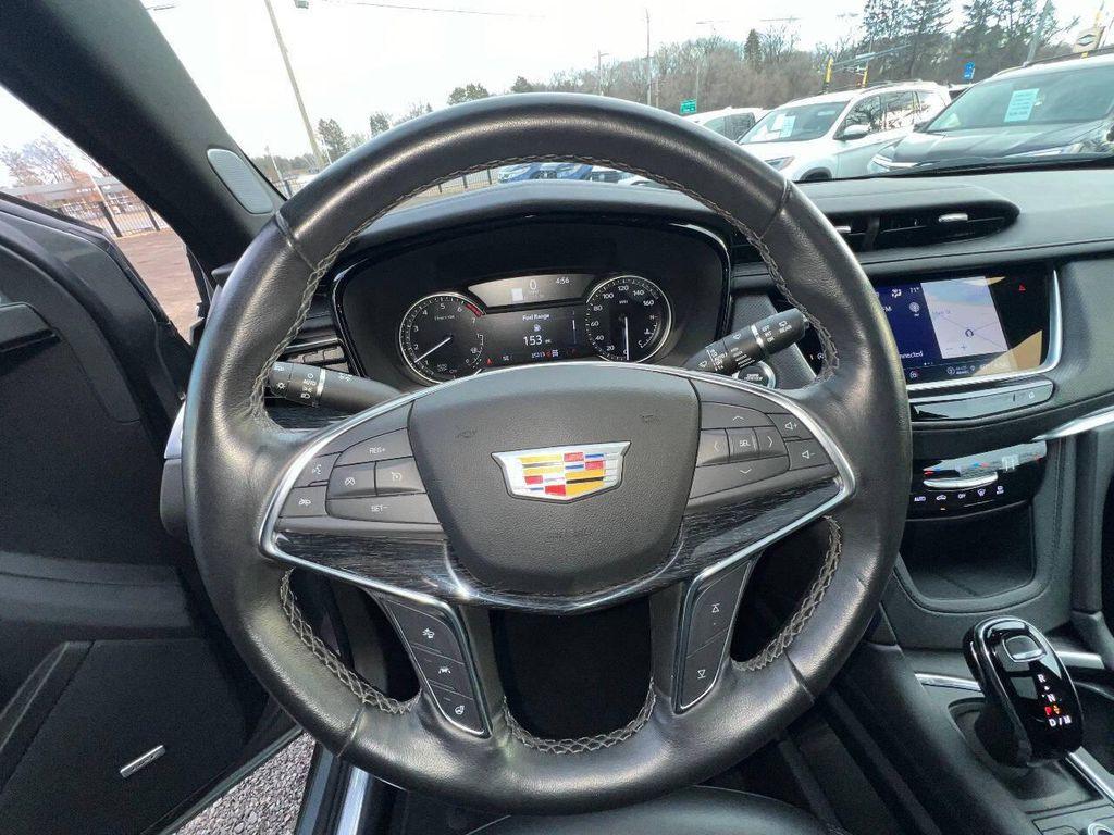 used 2023 Cadillac XT5 car, priced at $23,500