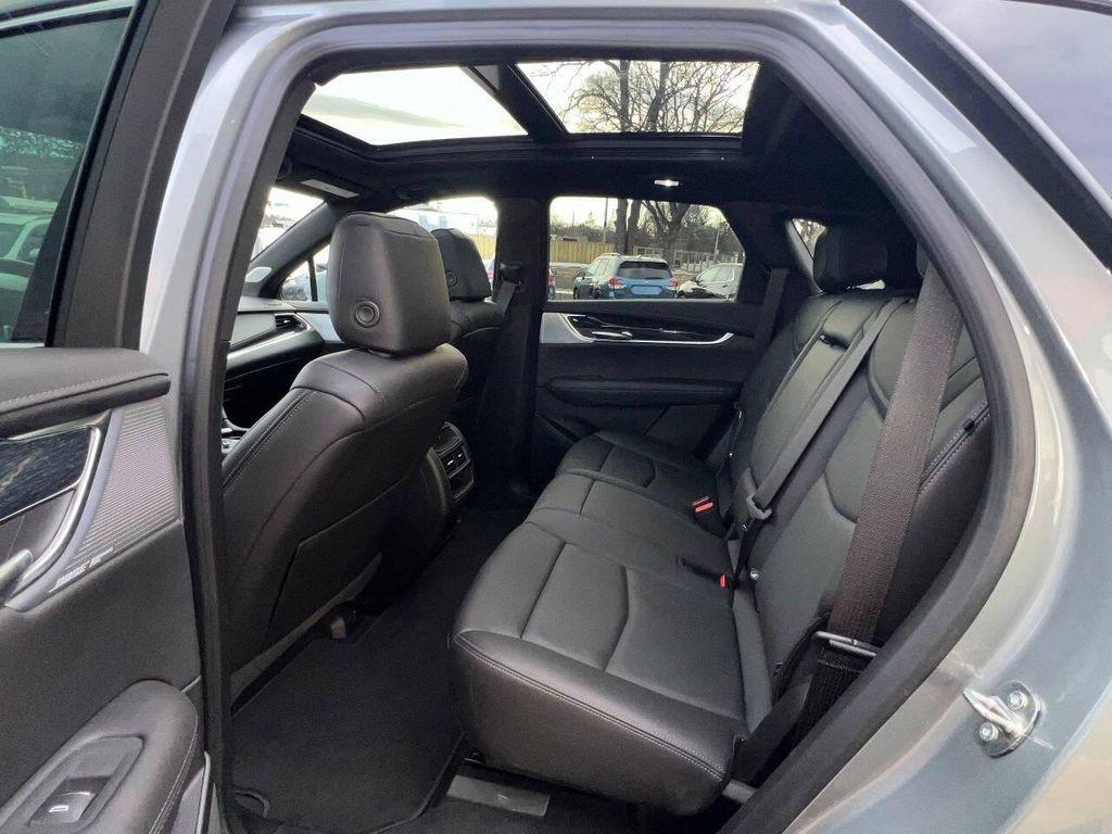 used 2023 Cadillac XT5 car, priced at $23,500