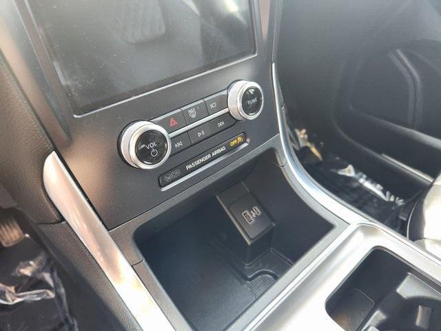 used 2024 Ford Edge car, priced at $27,999