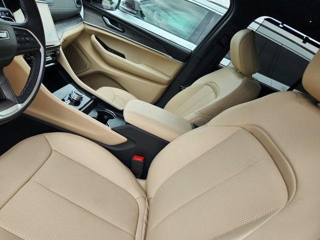 new 2025 Jeep Grand Cherokee car, priced at $49,527