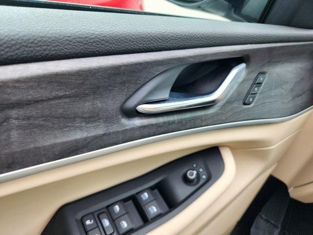 new 2025 Jeep Grand Cherokee car, priced at $49,527