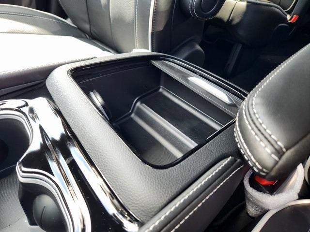 new 2026 Chrysler Pacifica car, priced at $49,427