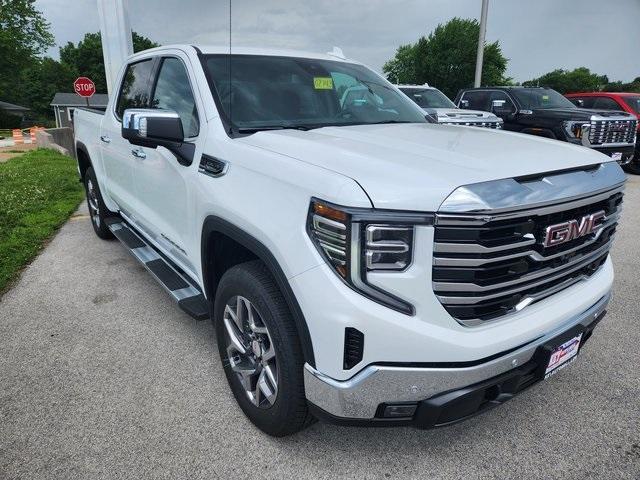 new 2025 GMC Sierra 1500 car, priced at $55,579