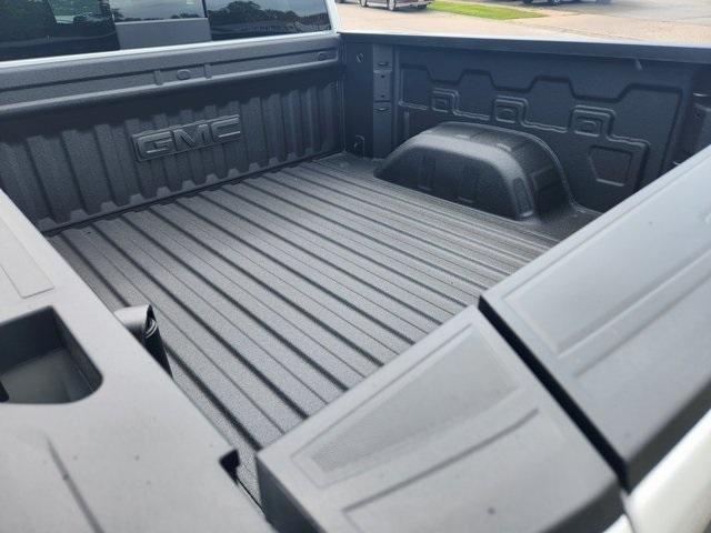 new 2025 GMC Sierra 1500 car, priced at $55,579