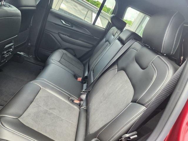 new 2025 Jeep Grand Cherokee car, priced at $44,027