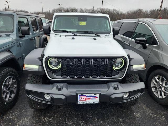 new 2025 Jeep Wrangler car, priced at $45,777